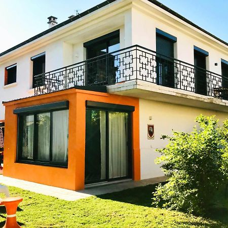 La Maison Pop Appartement Meuble Independant Avec Jardin Romans-sur-Isère Buitenkant foto